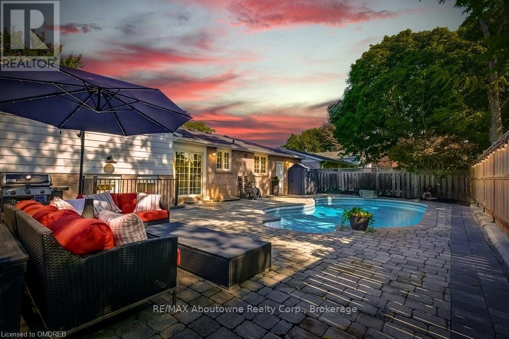 2492 Rebecca StreetOakville (1001 - Br Bronte), Ontario  L6L 2B2 - Photo 28 - W10404045