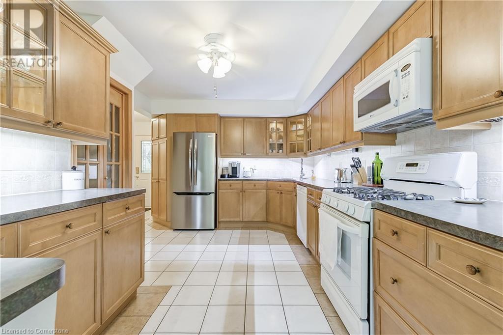 100 St Andrews Court Unit# 13, Hamilton, Ontario  L8K 6H2 - Photo 10 - 40686726