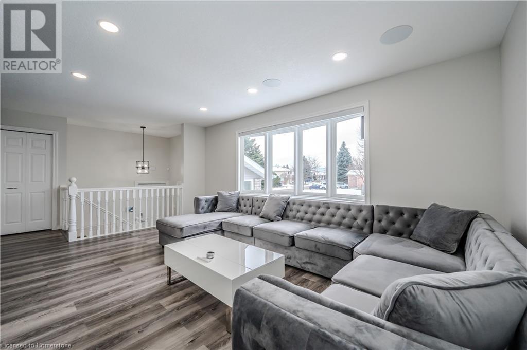 201 Erinbrook Drive, Kitchener, Ontario  N2E 3K5 - Photo 15 - 40686718