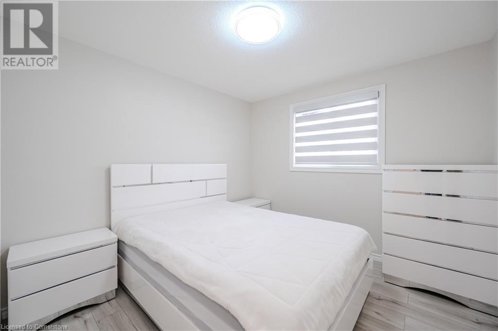 201 Erinbrook Drive, Kitchener, Ontario  N2E 3K5 - Photo 26 - 40686718