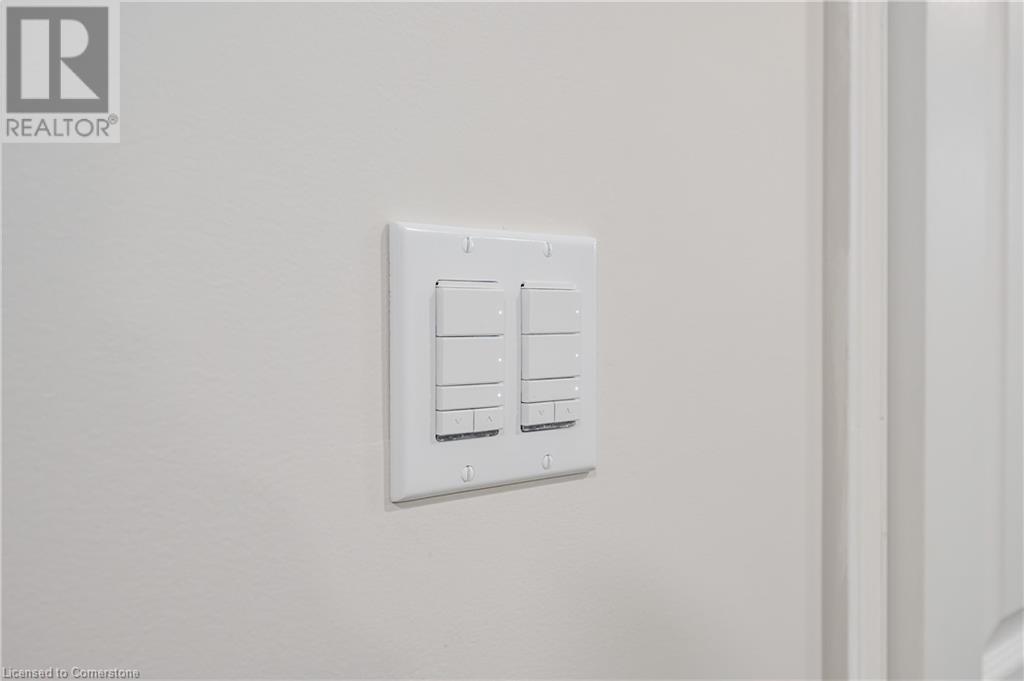 201 Erinbrook Drive, Kitchener, Ontario  N2E 3K5 - Photo 36 - 40686718