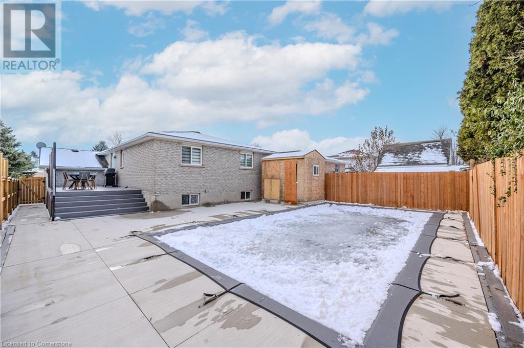 201 Erinbrook Drive, Kitchener, Ontario  N2E 3K5 - Photo 45 - 40686718