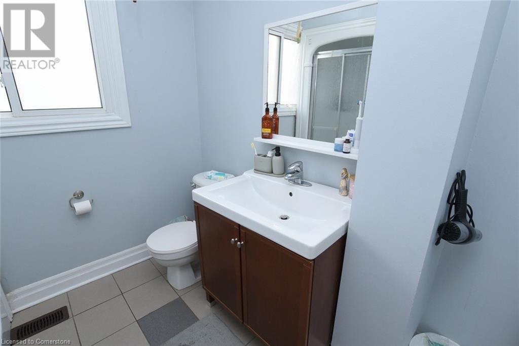 78 George Street Unit# 2, Hamilton, Ontario  L8P 1C9 - Photo 8 - XH4200173