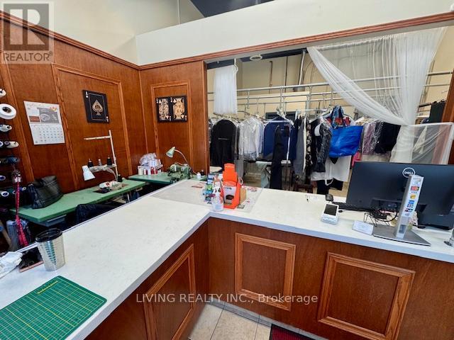 2a - 835 Bay Street, Toronto, Ontario  M5S 3M4 - Photo 2 - C11904246