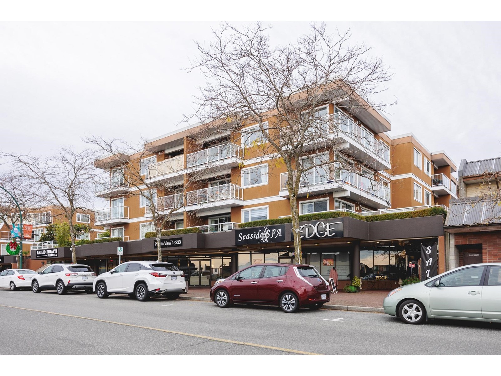 211 15233 Pacific Avenue, White Rock, British Columbia  V4B 1P8 - Photo 2 - R2951606