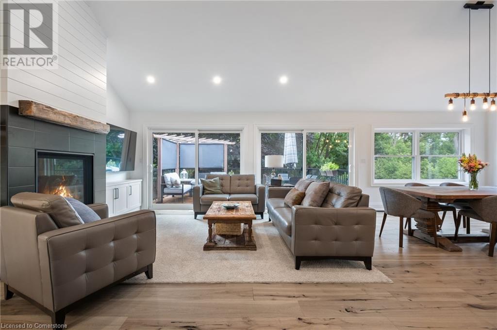 799 Cranston Court, Burlington, Ontario  L7T 2Y6 - Photo 6 - 40686924