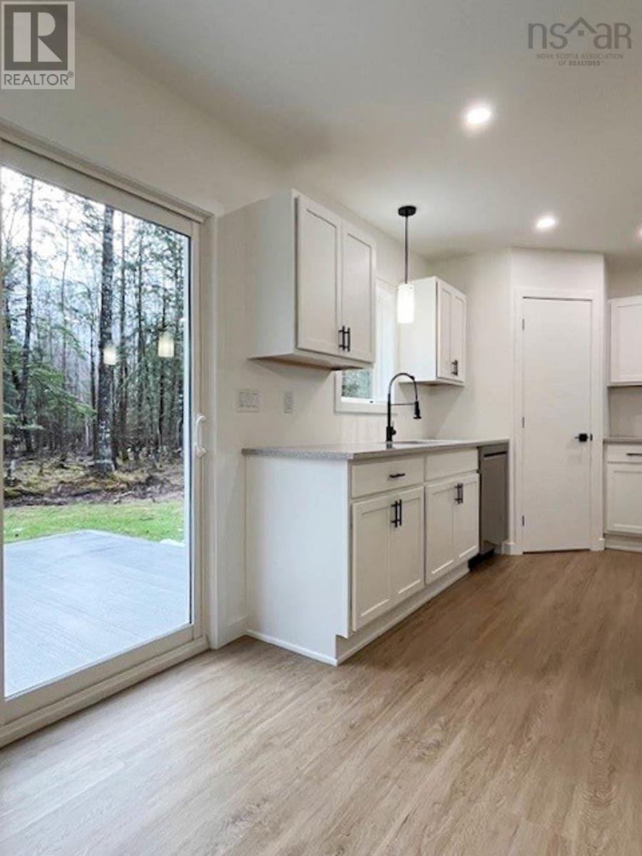 32 Five Pound Road, Wentzells Lake, Nova Scotia  B0R 1E0 - Photo 11 - 202500056