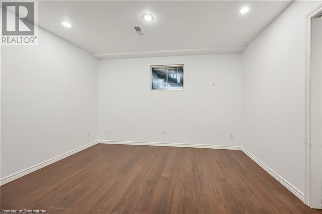 76 Redfern Avenue, Hamilton, Ontario  L9C 7S4 - Photo 37 - 40687057