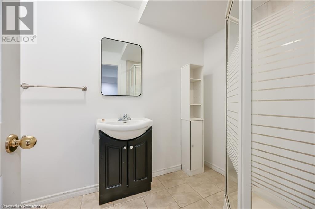 76 Redfern Avenue, Hamilton, Ontario  L9C 7S4 - Photo 40 - 40687057