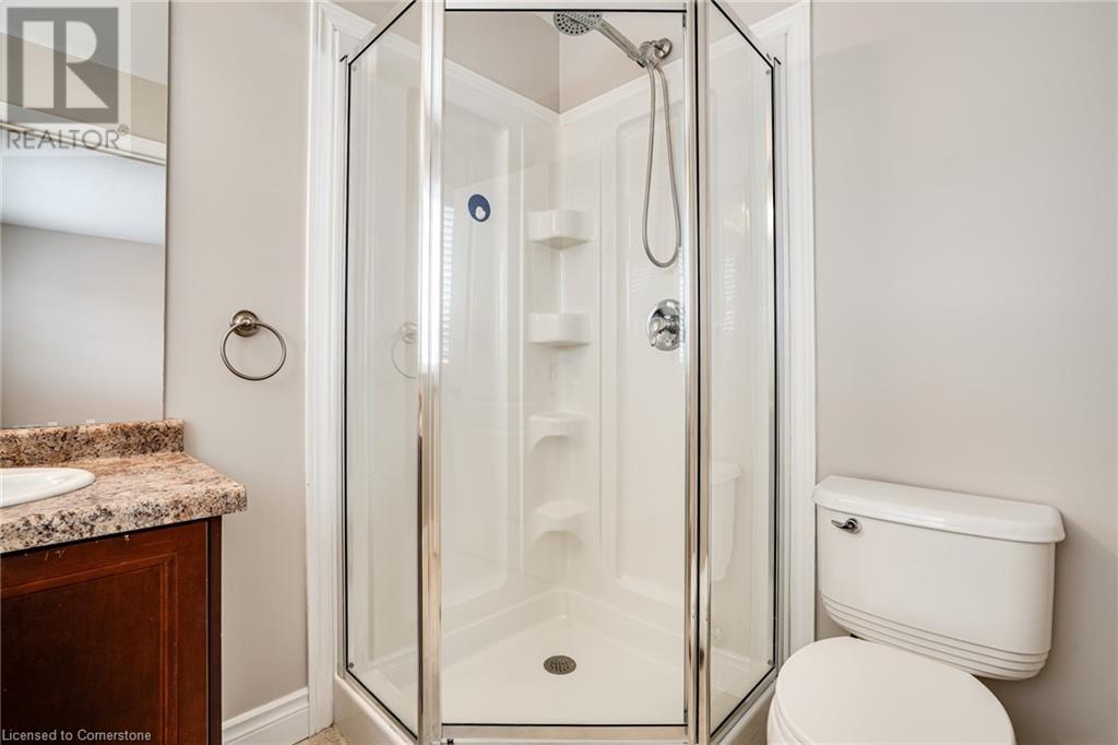 24 Marina Point Crescent, Hamilton, Ontario  L8E 0E4 - Photo 17 - 40686739