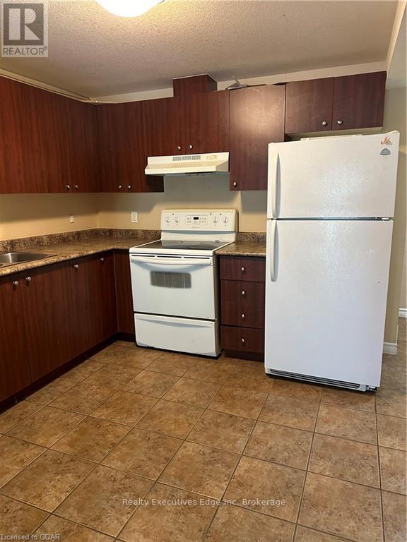 193 Clair Road W, Guelph, Ontario  N1L 0A7 - Photo 2 - X11904358