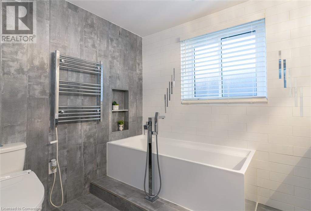 91 Hedge Lawn Drive, Grimsby, Ontario  L3M 5H4 - Photo 28 - XH4205842