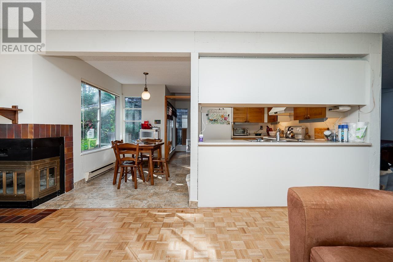 Listing Picture 20 of 40 : 3689 BORHAM CRESCENT, Vancouver / 溫哥華 - 魯藝地產 Yvonne Lu Group - MLS Medallion Club Member