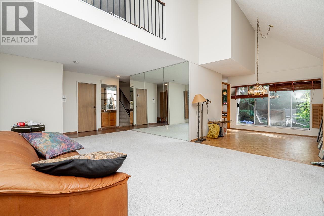 Listing Picture 7 of 40 : 3689 BORHAM CRESCENT, Vancouver / 溫哥華 - 魯藝地產 Yvonne Lu Group - MLS Medallion Club Member