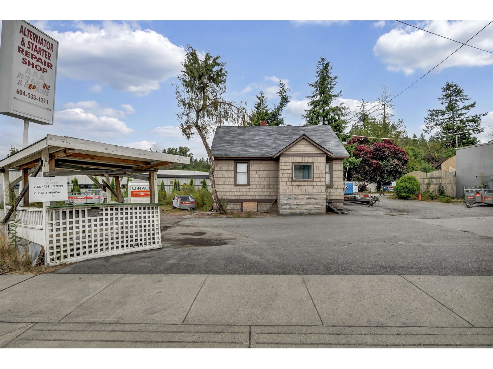 Property at 23359 FRASER HIGHWAY image 2
