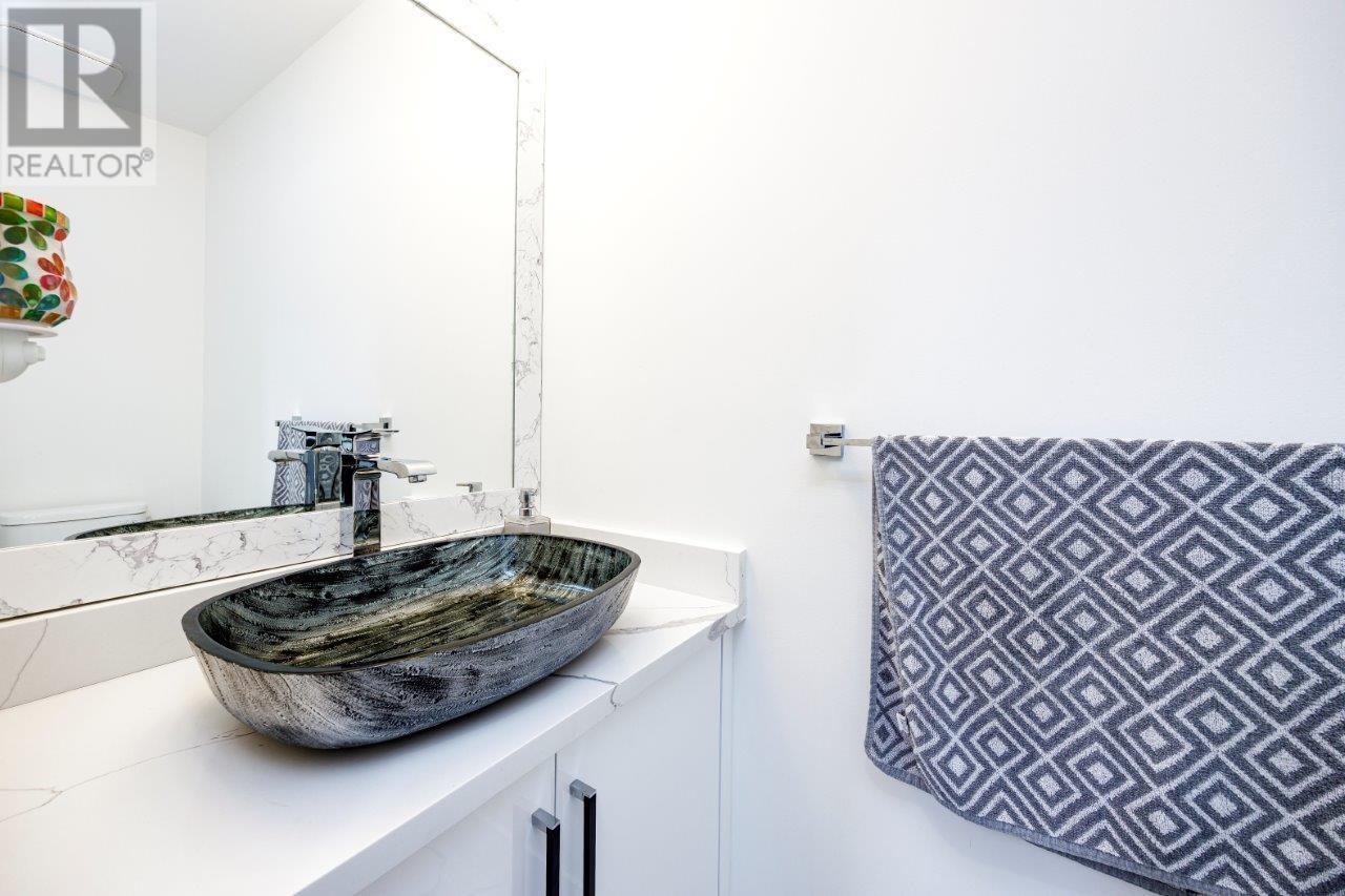 1618 Coleman Street, North Vancouver, British Columbia  V7K 1X1 - Photo 11 - R2951843