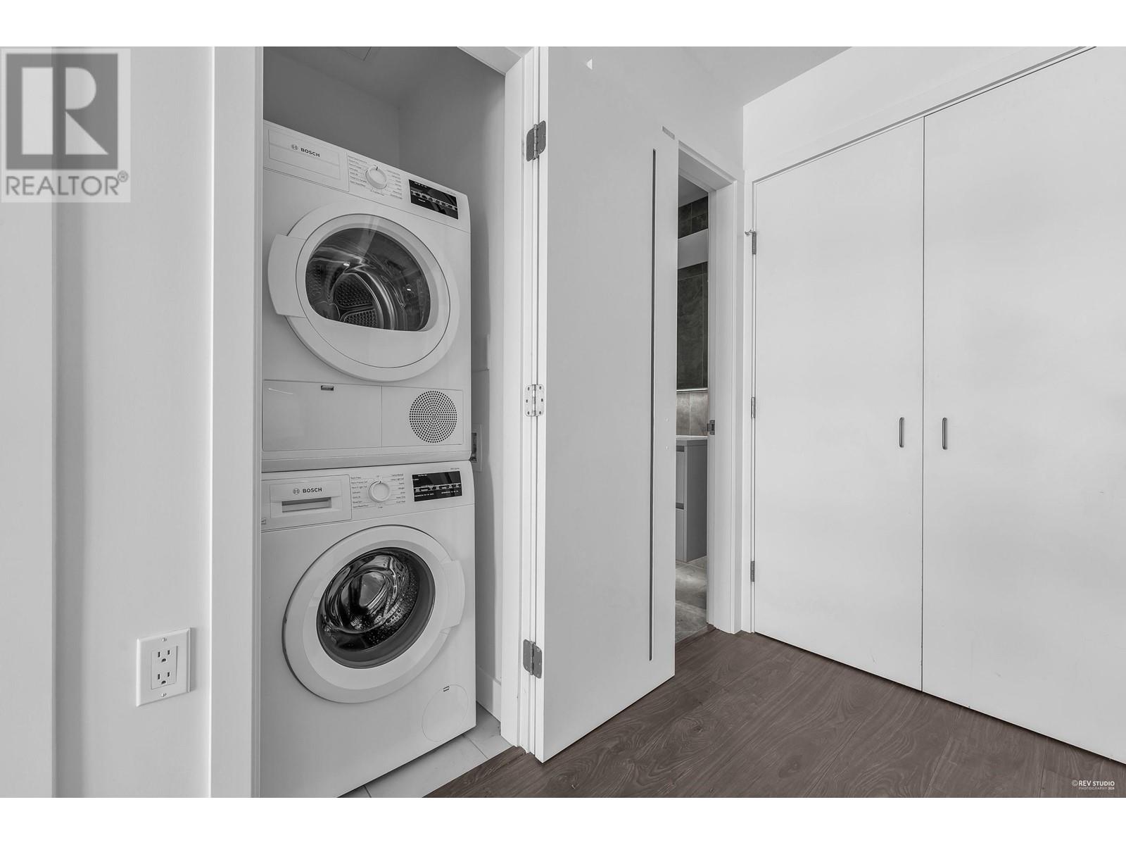 Listing Picture 12 of 18 : 1410 6320 NO. 3 ROAD, Richmond / 烈治文 - 魯藝地產 Yvonne Lu Group - MLS Medallion Club Member