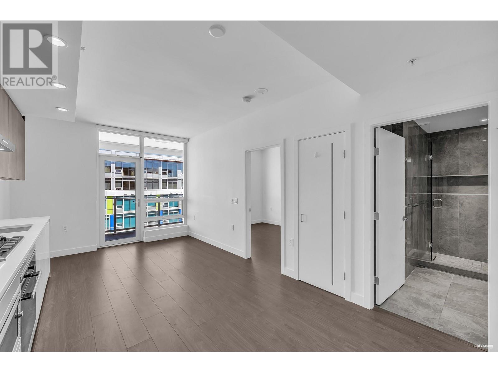 Property at 1410 6320 NO. 3 ROAD image 4