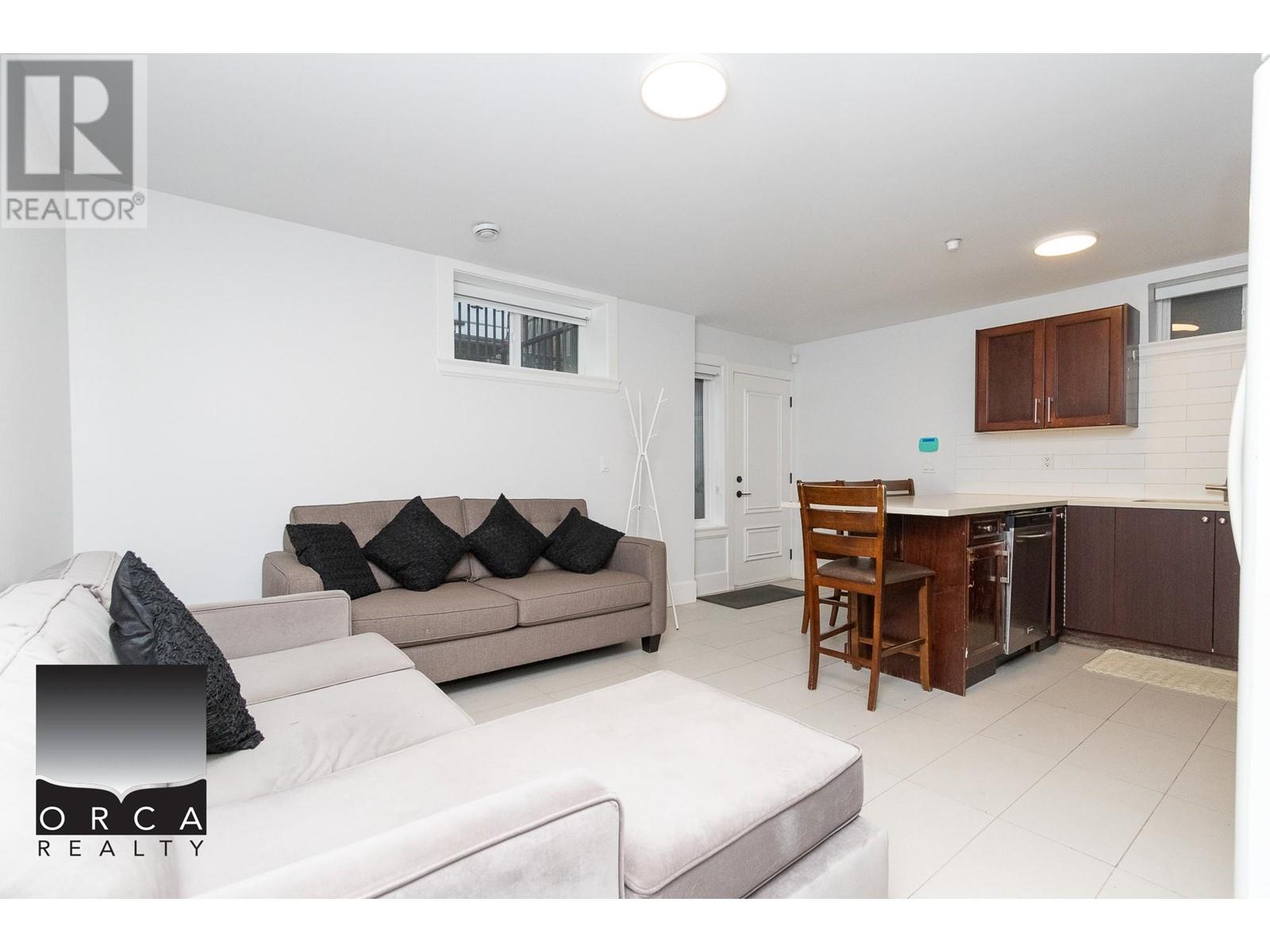 Basement Suite 1775 E 59th Avenue, Vancouver, British Columbia  V5P 2H2 - Photo 5 - R2949163