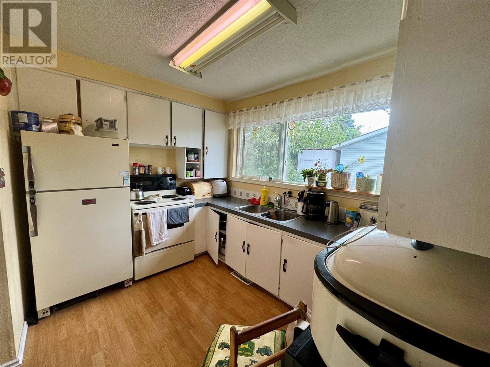 9004 Lyman Drive, Dawson Creek, British Columbia V1G 3M9 - Photo 10 - 10322692