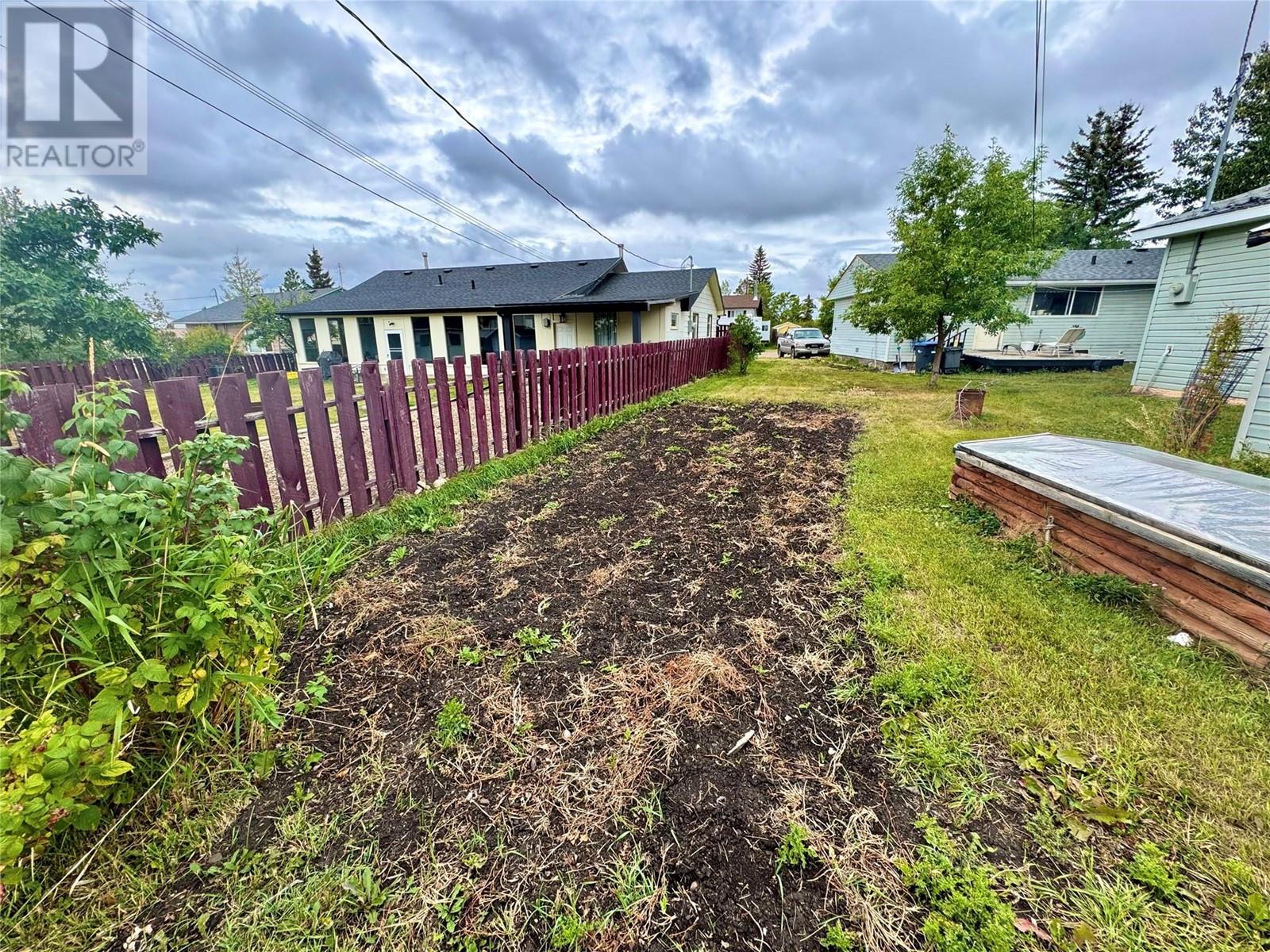 9004 Lyman Drive, Dawson Creek, British Columbia V1G 3M9 - Photo 23 - 10322692