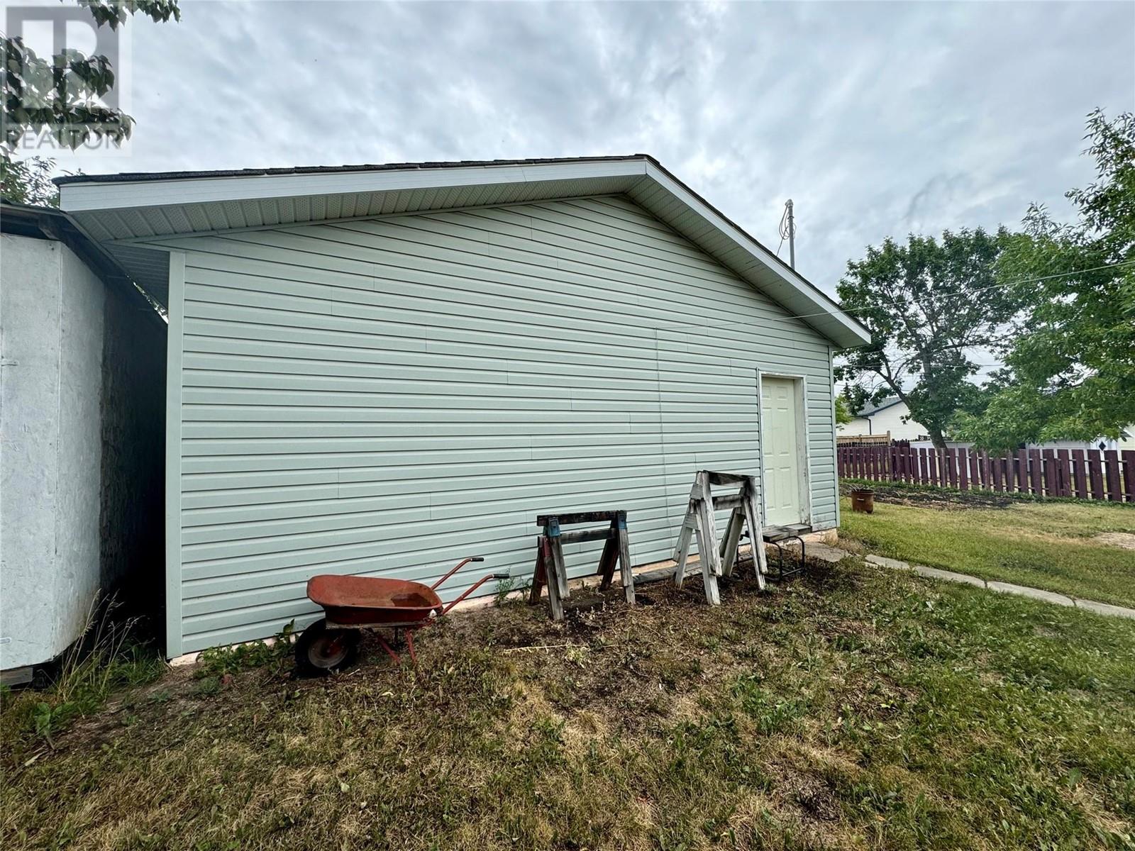 9004 Lyman Drive, Dawson Creek, British Columbia V1G 3M9 - Photo 22 - 10322692