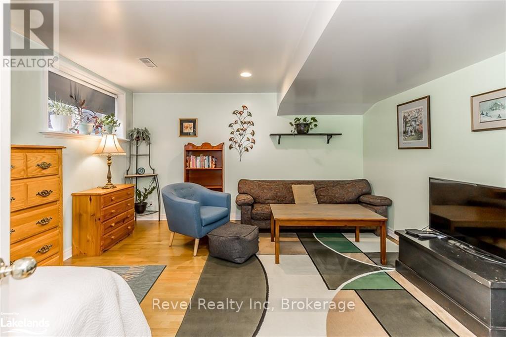 8 Willow Drive, Tiny, Ontario  L0L 1P0 - Photo 28 - S10437239