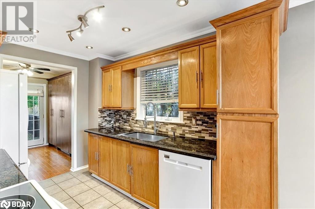 56 Knicely Road, Barrie, Ontario  L4N 6V3 - Photo 6 - 40686611