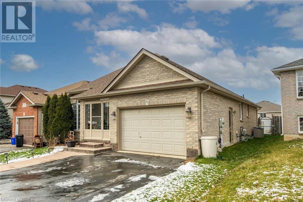 11 GAAL Court, Brantford, Ontario