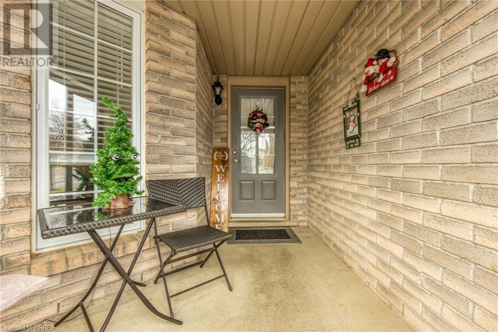 11 Gaal Court, Brantford, Ontario  N3T 6R4 - Photo 5 - 40687010