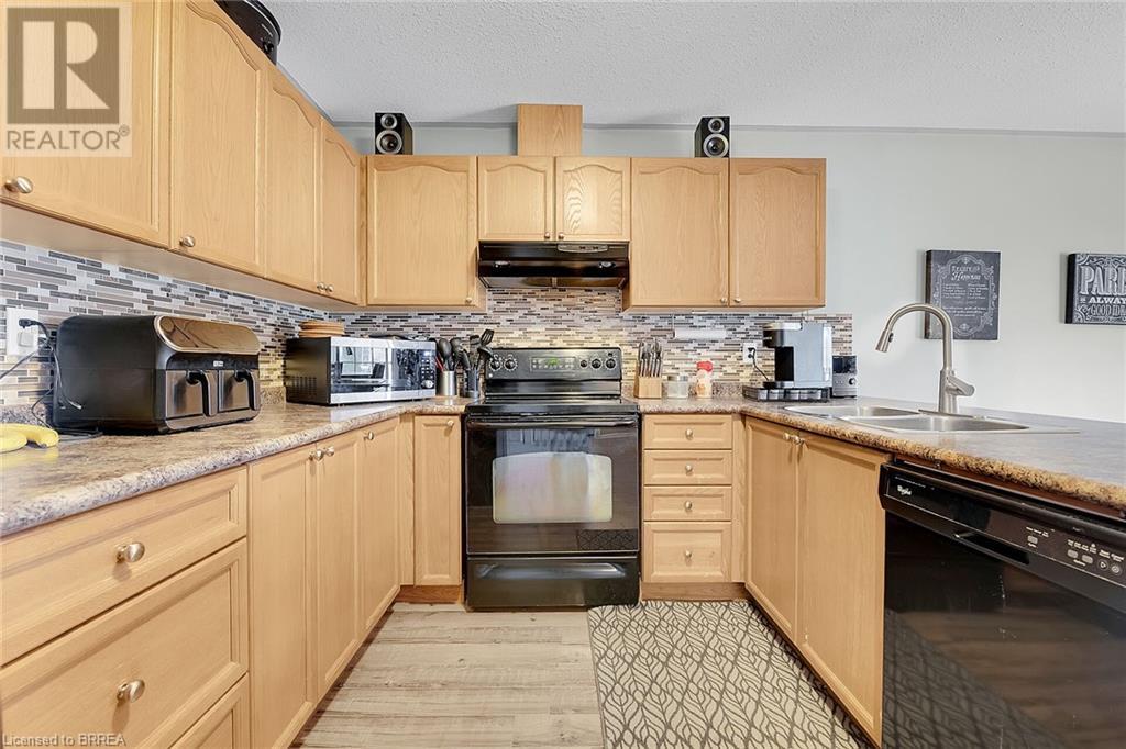 11 Gaal Court, Brantford, Ontario  N3T 6R4 - Photo 11 - 40687010