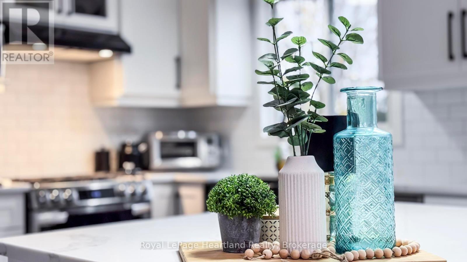 56 Albert Street, West Perth (65 - Town Of Mitchell), Ontario  N0K 1N0 - Photo 9 - X11904523