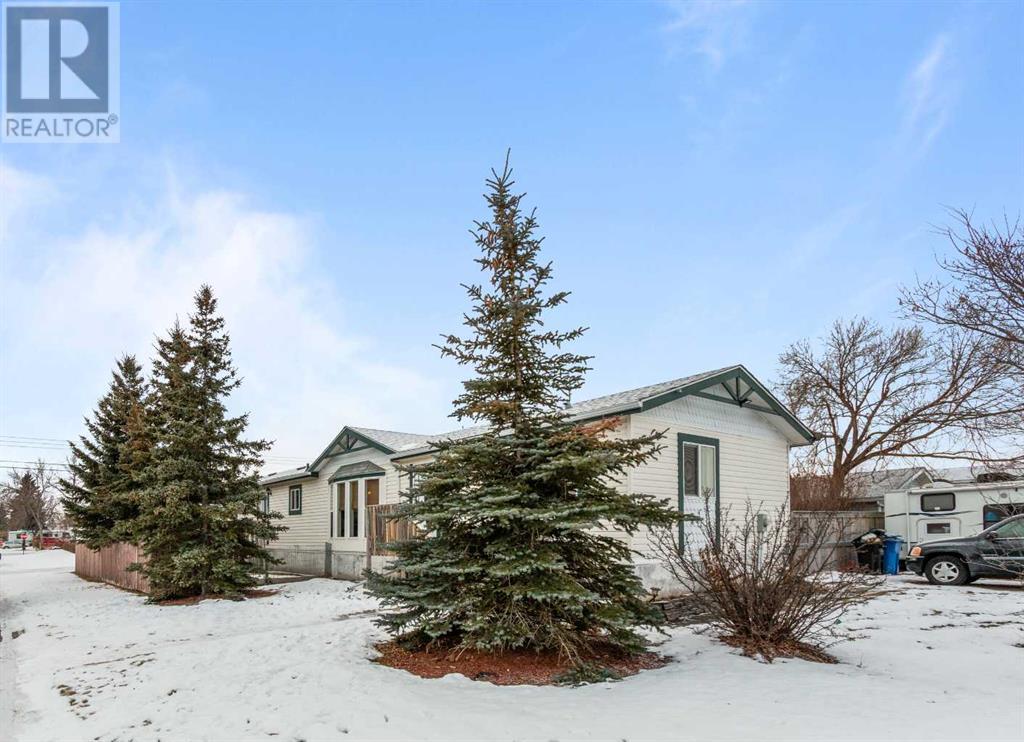 10 Downie Close, Carstairs, Alberta