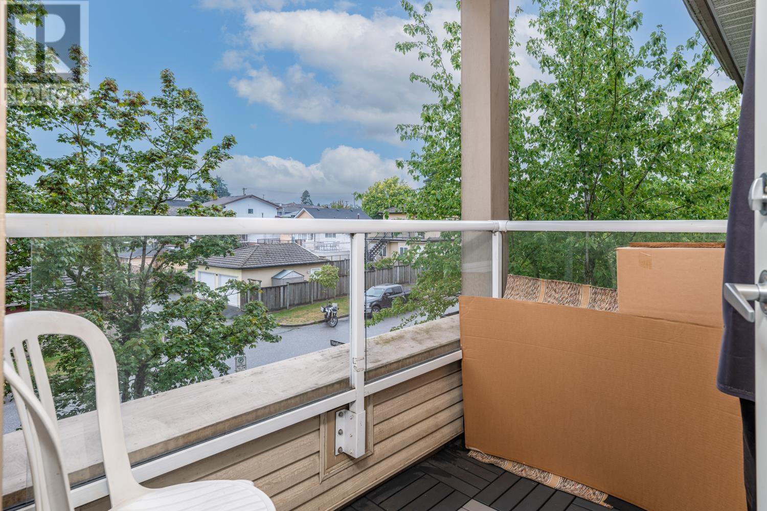 307 4950 Mcgeer Street, Vancouver, British Columbia  V5R 6B4 - Photo 14 - R2951856