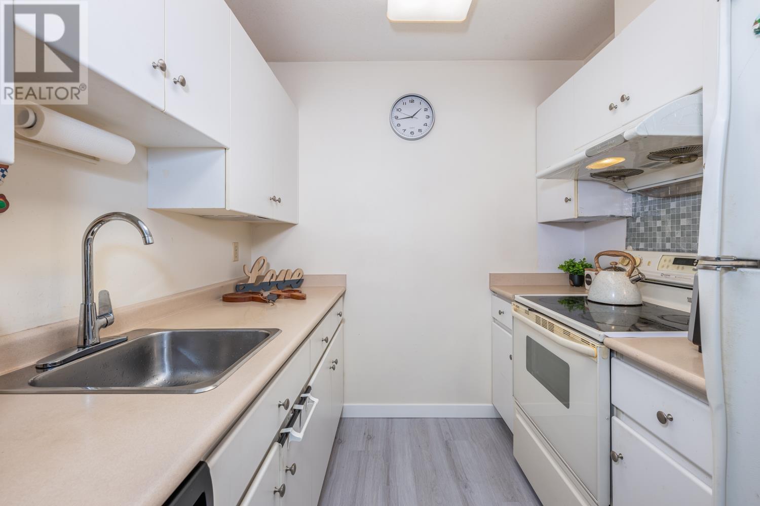 307 4950 Mcgeer Street, Vancouver, British Columbia  V5R 6B4 - Photo 9 - R2951856