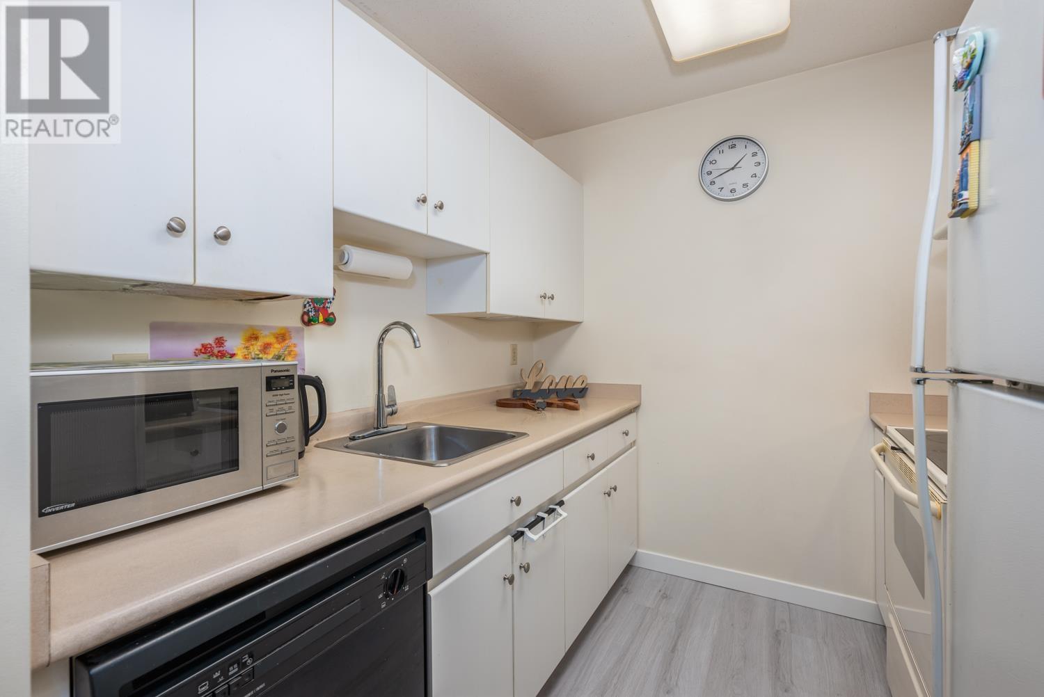 307 4950 Mcgeer Street, Vancouver, British Columbia  V5R 6B4 - Photo 10 - R2951856