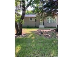 212 Fourth Street Ne, Ituna, Ca