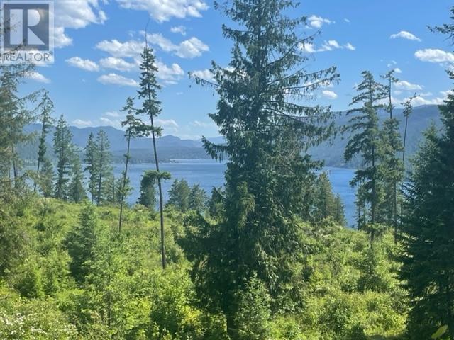 Lot 7 KENSINGTON Place, christina lake, British Columbia