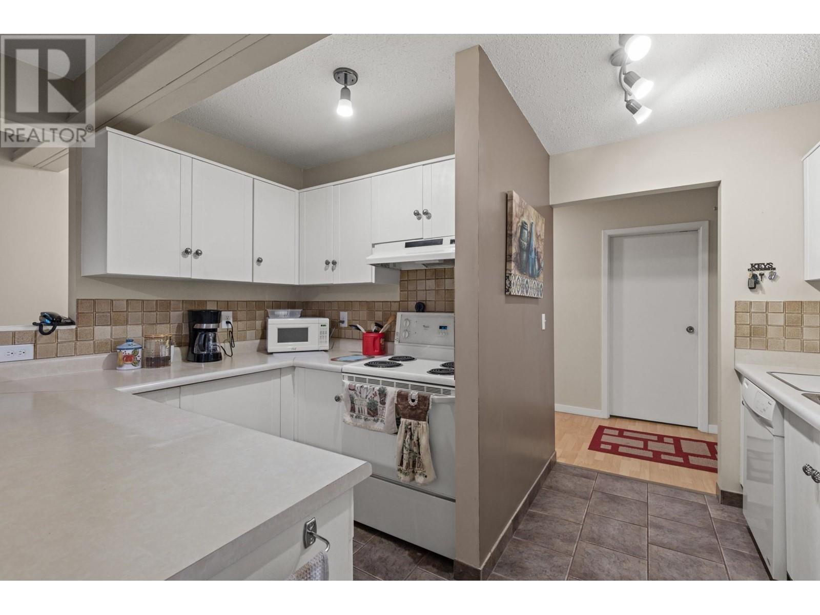 Property at 1035 Bernard Avenue Unit# 108 image 2