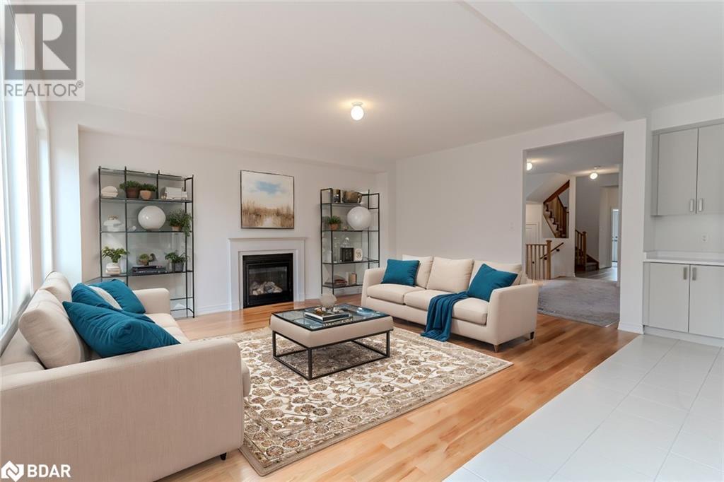 41 Wakefield Boulevard, Essa, Ontario  L3W 0L8 - Photo 5 - 40687130