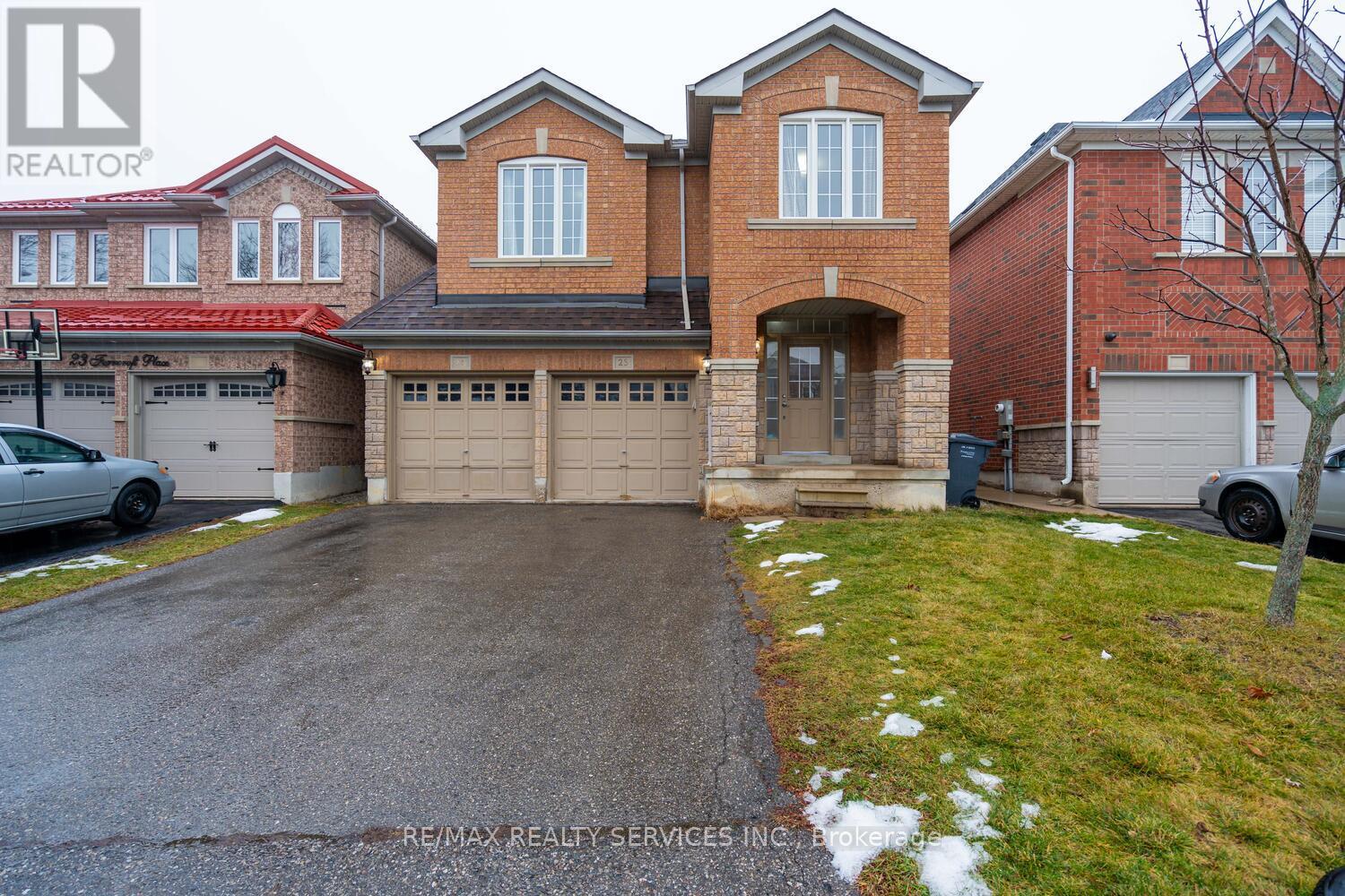 25 FERNCROFT PLACE, Brampton, Ontario