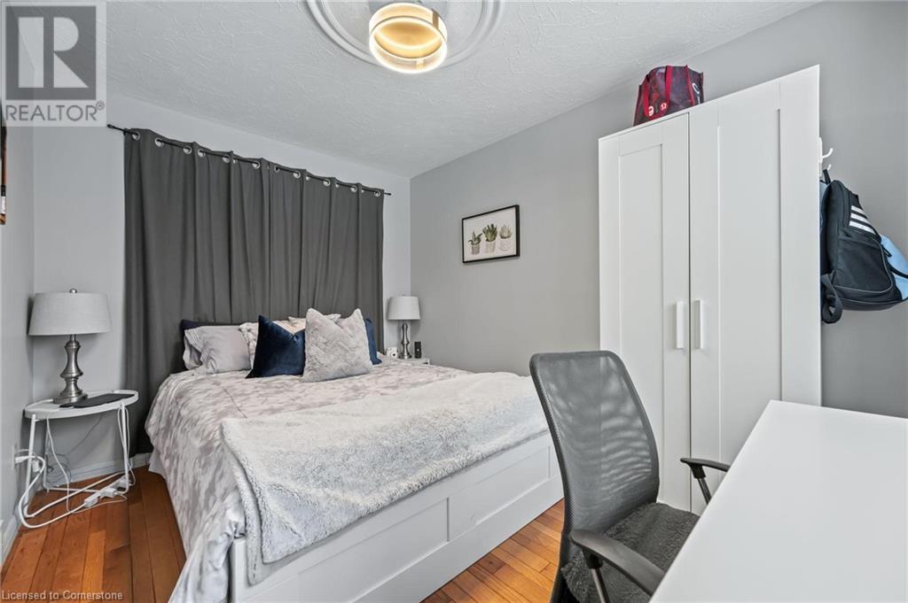 71 Keats Crescent, Guelph, Ontario  N1G 3C9 - Photo 5 - 40683927