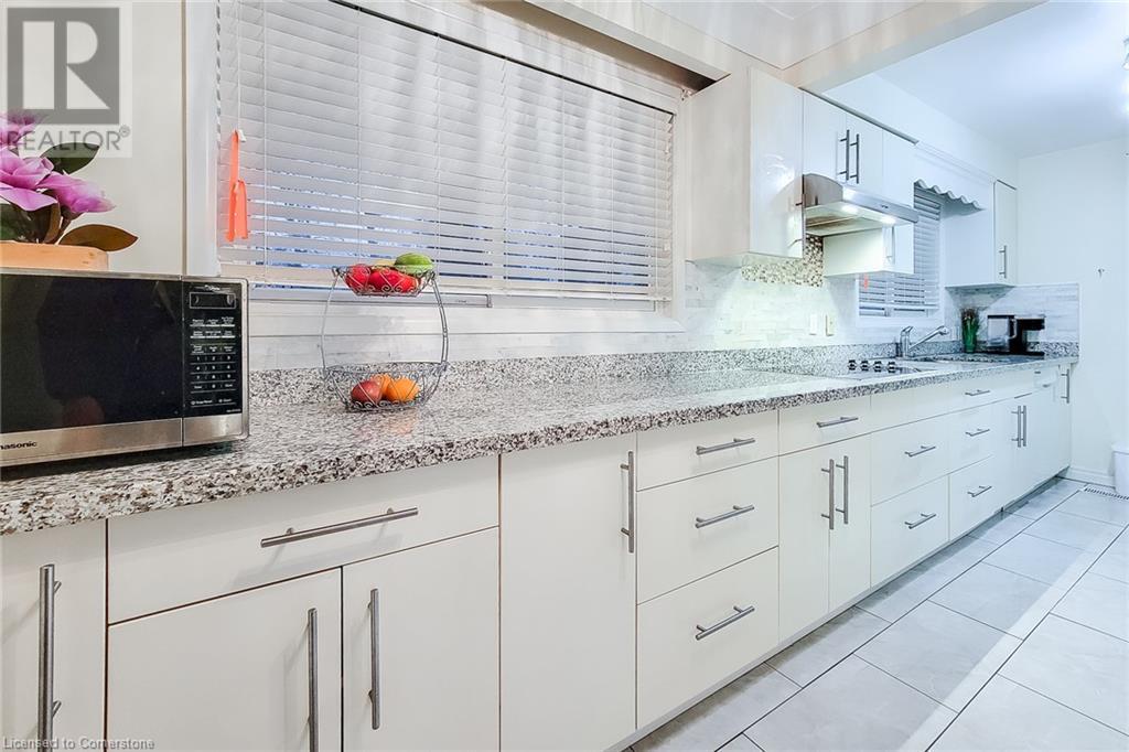 160 Bendamere Avenue, Hamilton, Ontario  L9C 1N5 - Photo 17 - 40687044