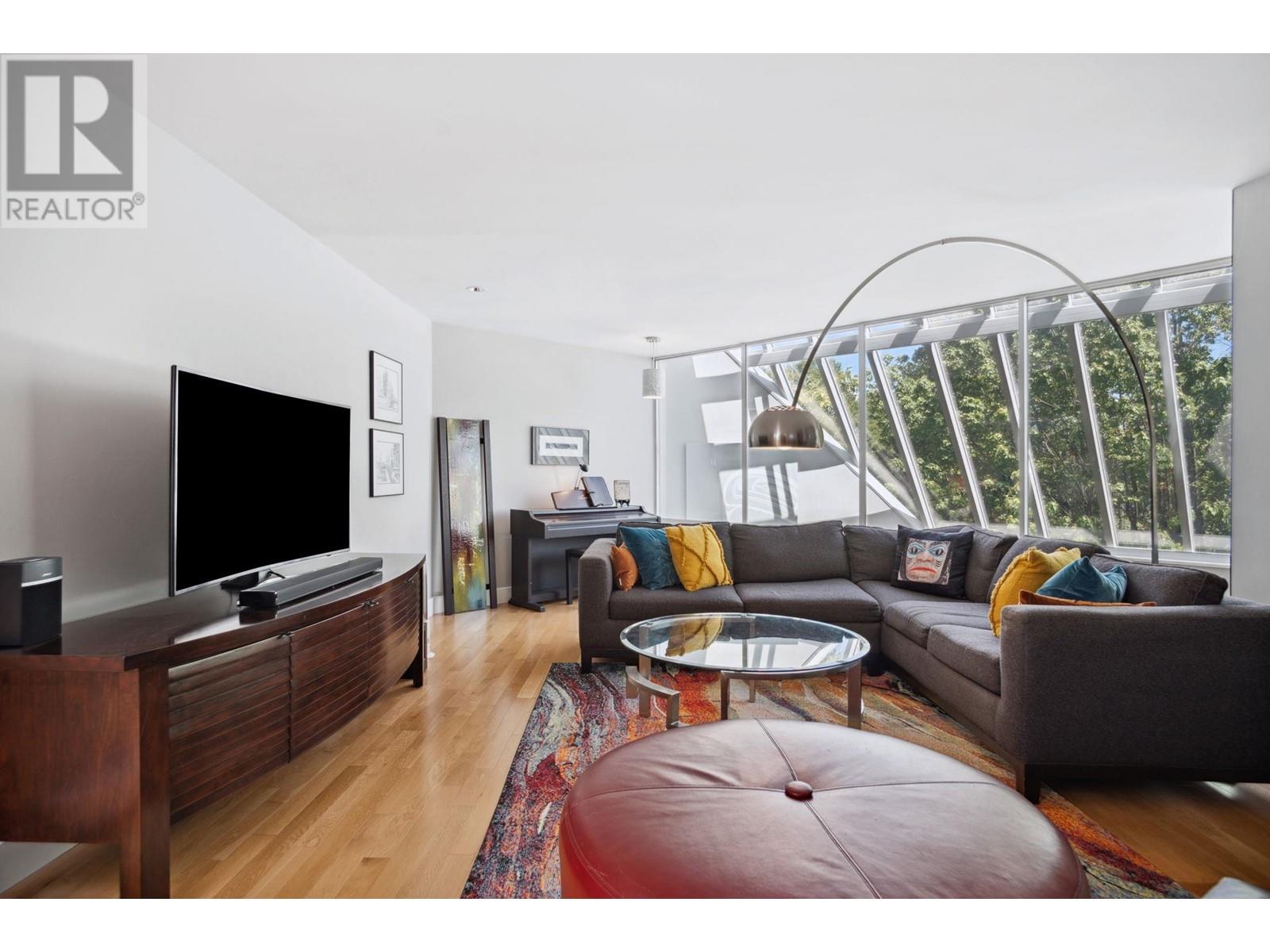 2205 Oak Street, Vancouver, British Columbia  V6H 3W6 - Photo 2 - R2951887