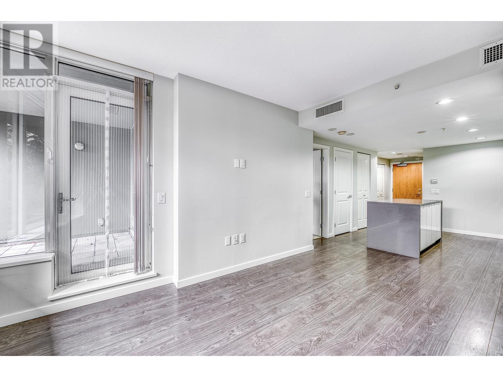 Listing Picture 10 of 29 : 307 3331 BROWN ROAD, Richmond / 烈治文 - 魯藝地產 Yvonne Lu Group - MLS Medallion Club Member