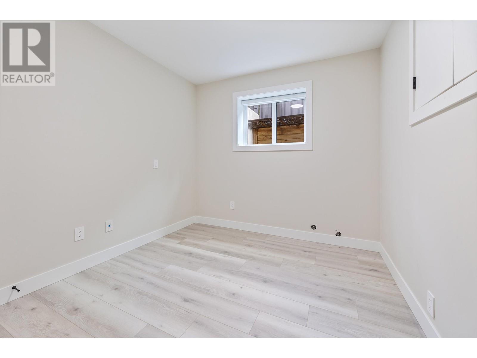 1155 Phillips Avenue, Burnaby, British Columbia  V5A 2V8 - Photo 34 - R2951925