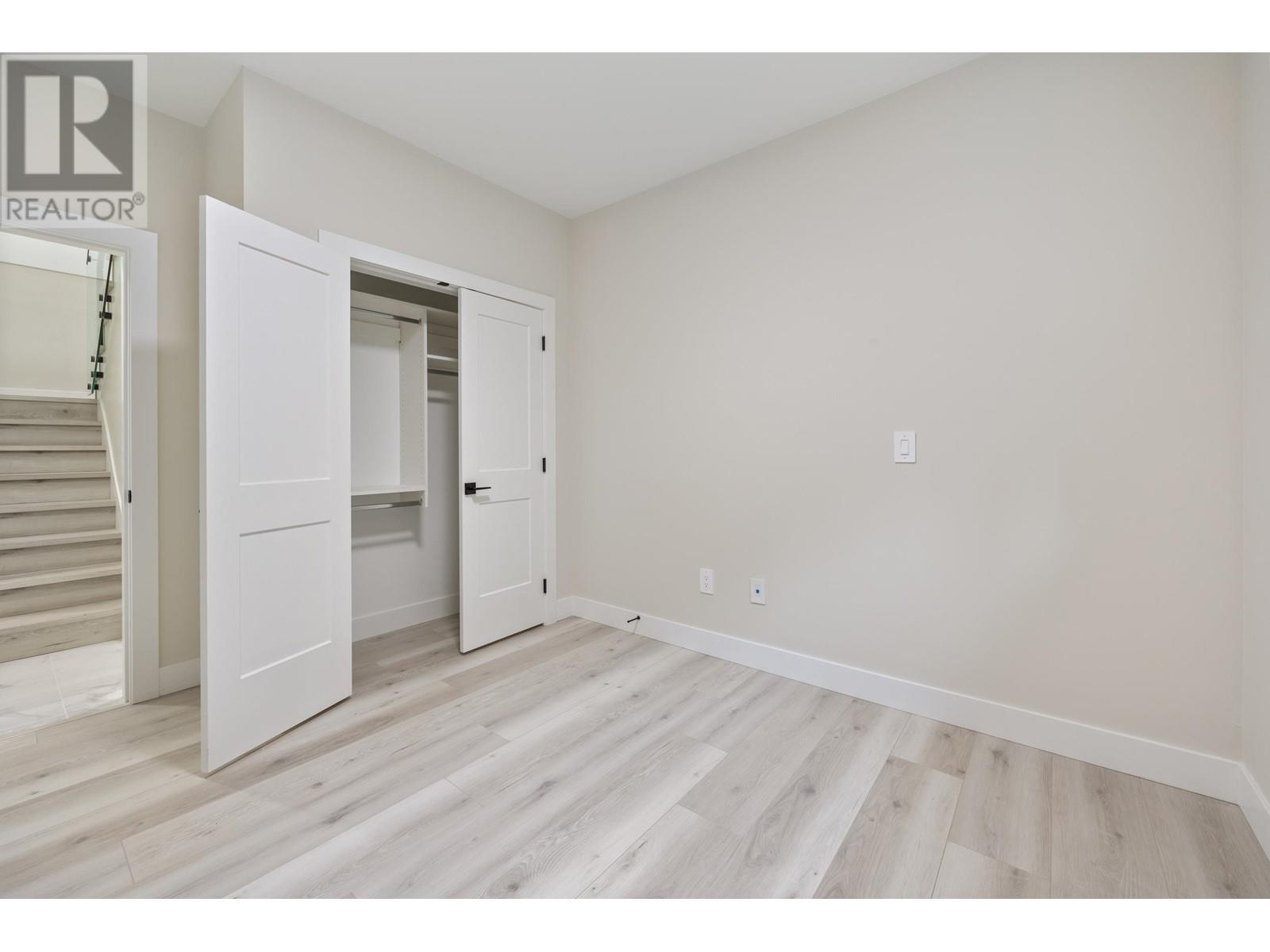 1155 Phillips Avenue, Burnaby, British Columbia  V5A 2V8 - Photo 35 - R2951925
