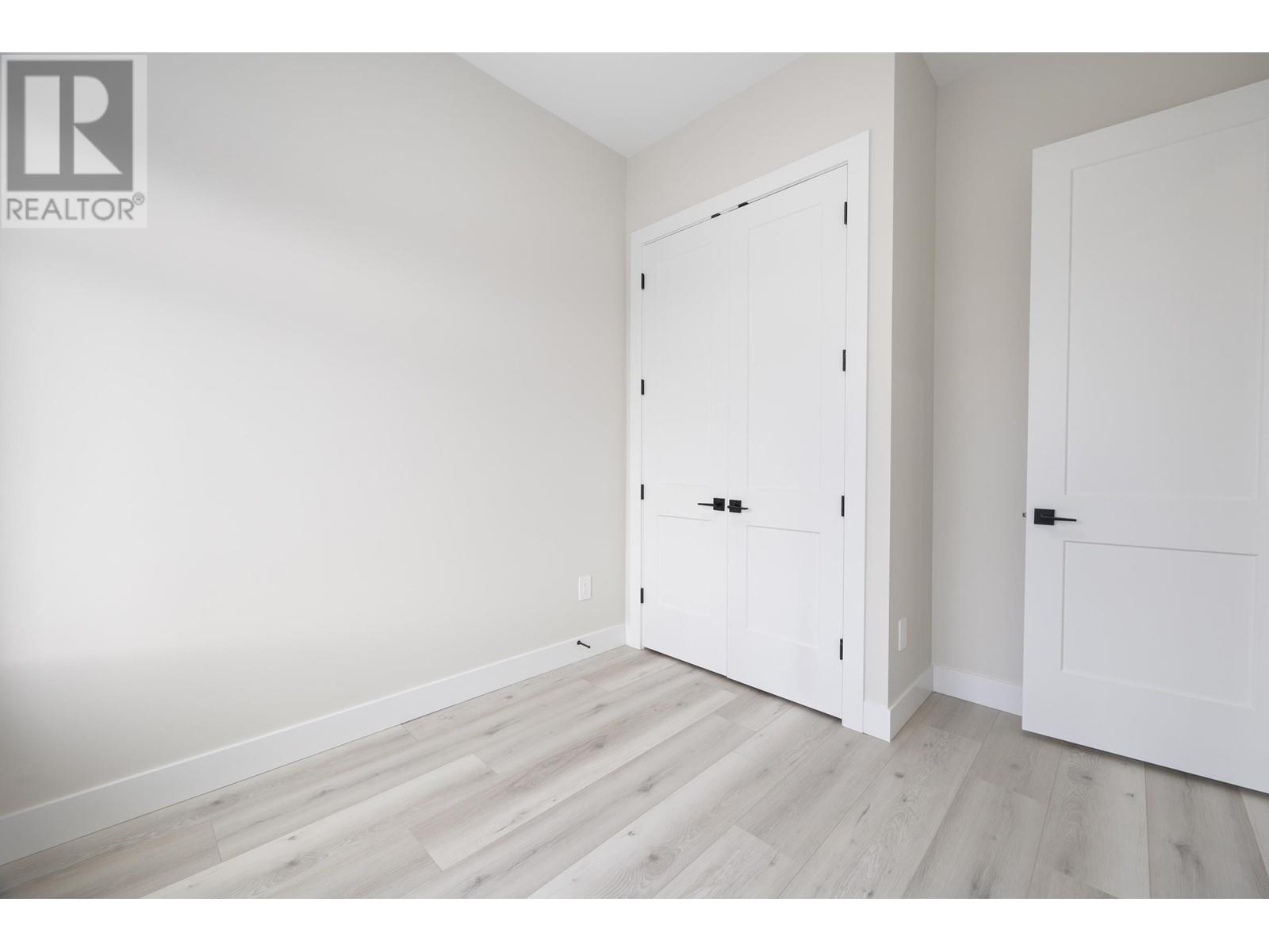 1155 Phillips Avenue, Burnaby, British Columbia  V5A 2V8 - Photo 37 - R2951925