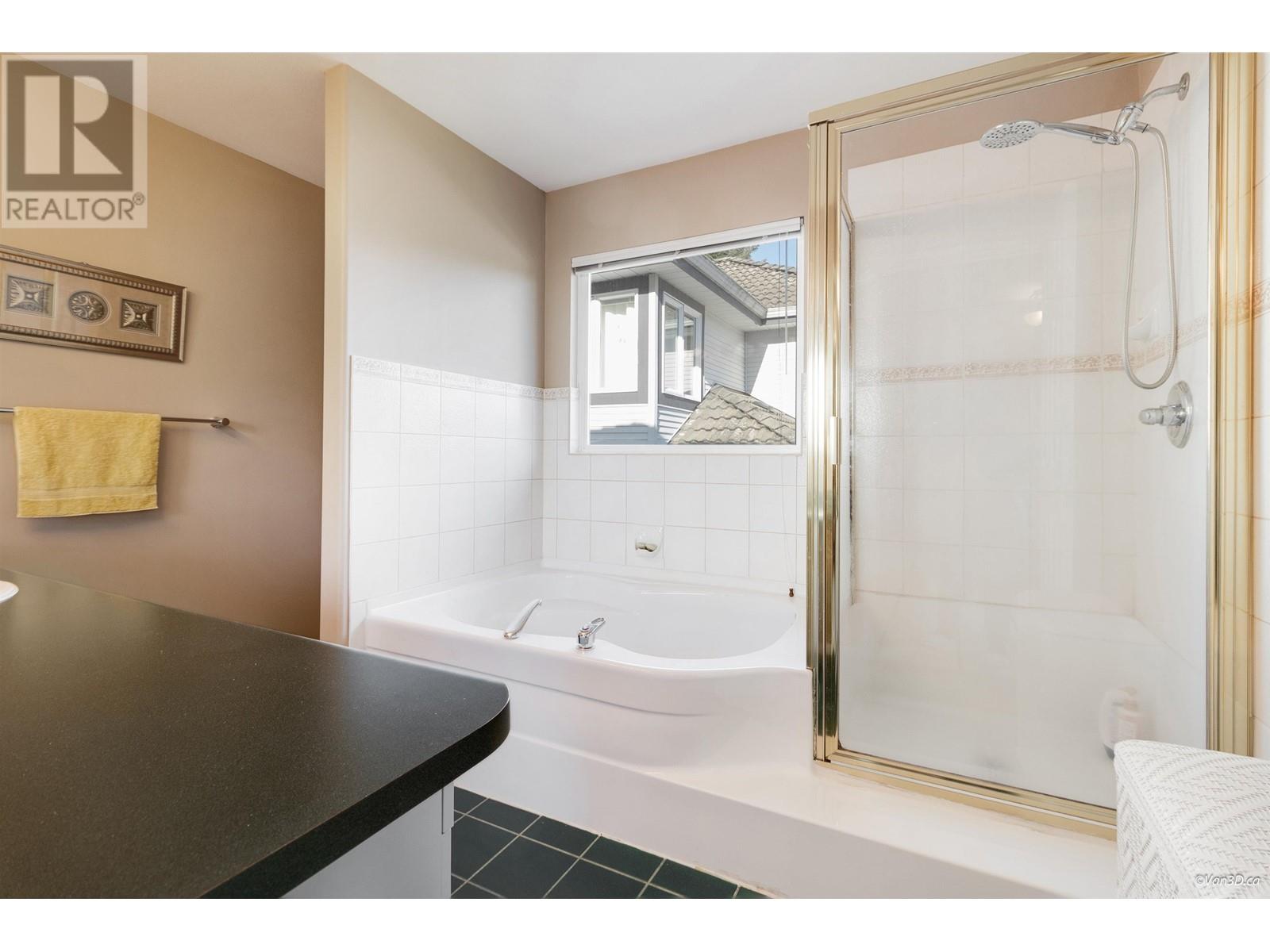 1662 Plateau Crescent, Coquitlam, British Columbia  V3E 3B3 - Photo 24 - R2951906