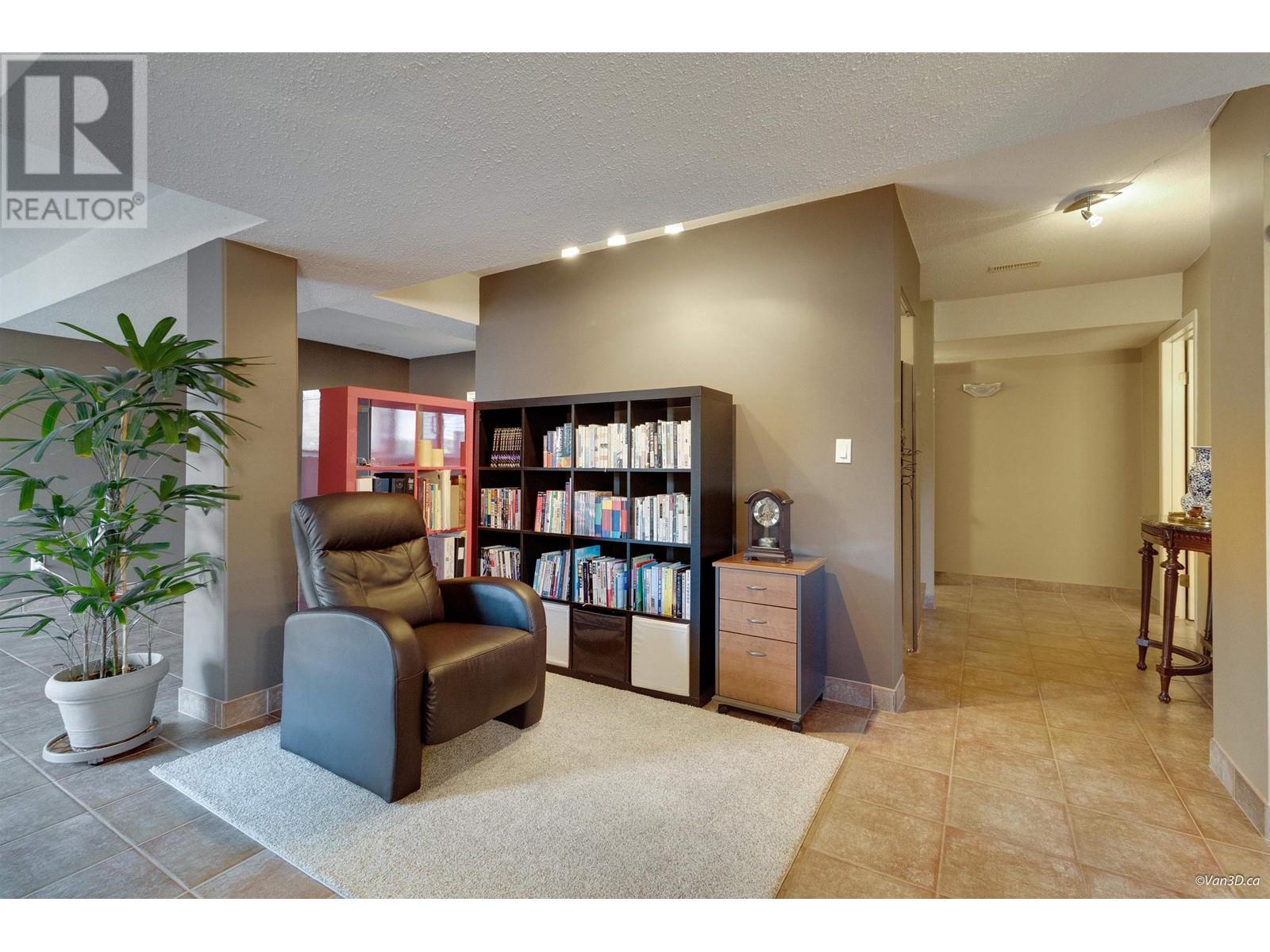 1662 Plateau Crescent, Coquitlam, British Columbia  V3E 3B3 - Photo 34 - R2951906